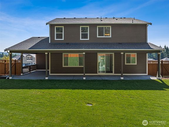 3rd image of 15316 210th Avenue E #319