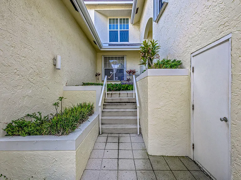 406 Mainsail Cir — Photo 7