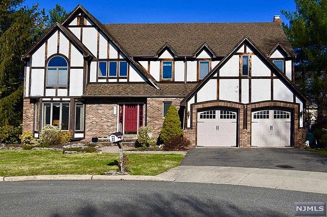 1st image of 110 Cardinal Ln