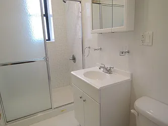 Rented by NYLA Realty