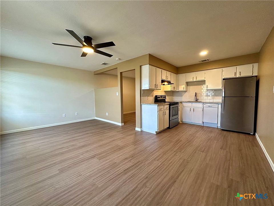 1st image of 1409 N Bishop St APT 3