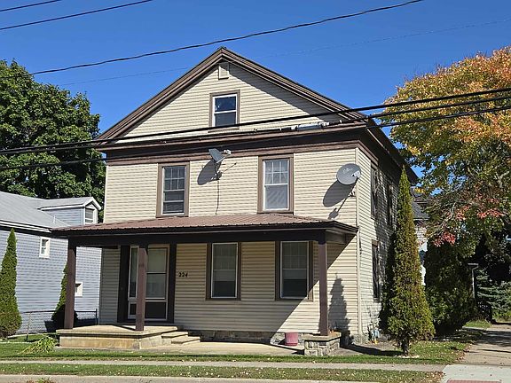 2nd image of 224 New York Ave