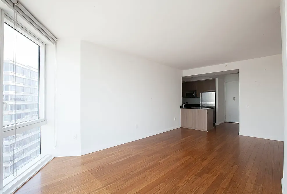 66 Rockwell Place — Photo 2