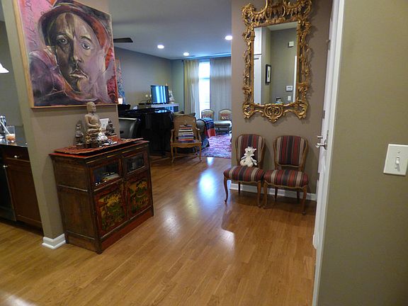 4th image of 2472 W Foster Ave APT 409