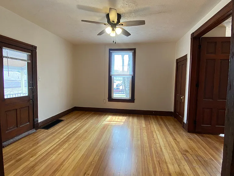 810 N 15th St #C — Photo 11