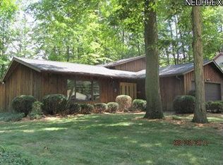 107 Northwood Hollow Ct, Amherst, OH