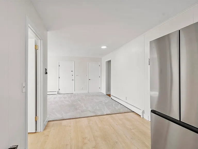 2-44 Dana St — Photo 7