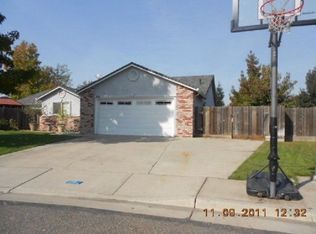 702 Chalane St, Escalon, CA