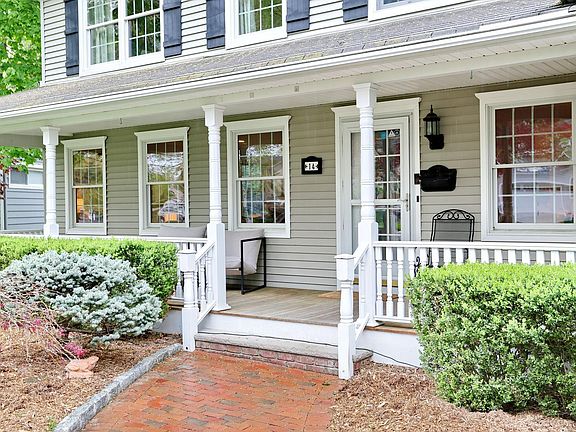5th image of 14 Chadwick Pl