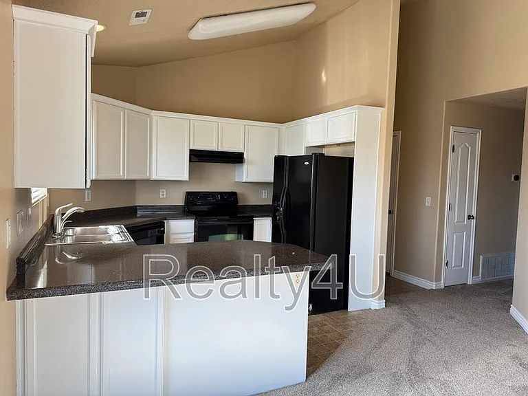 1212 W Spencer Rd #303 — Photo 8