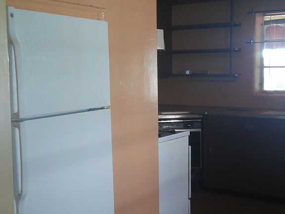 4th image of 3208 Morehead Ave