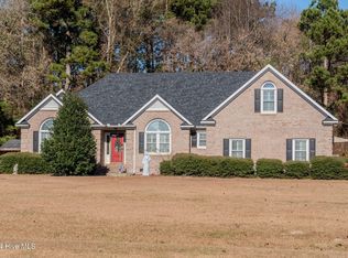 871 Pasture Branch Rd, Rose Hill, NC 28458