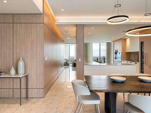 5th image of 15701 Collins Ave #3901