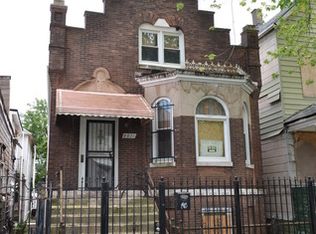 8811 S Escanaba Ave, Chicago, IL 60617