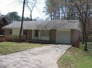 8467 Stonewall Jackson Dr, Jonesboro, GA 30238