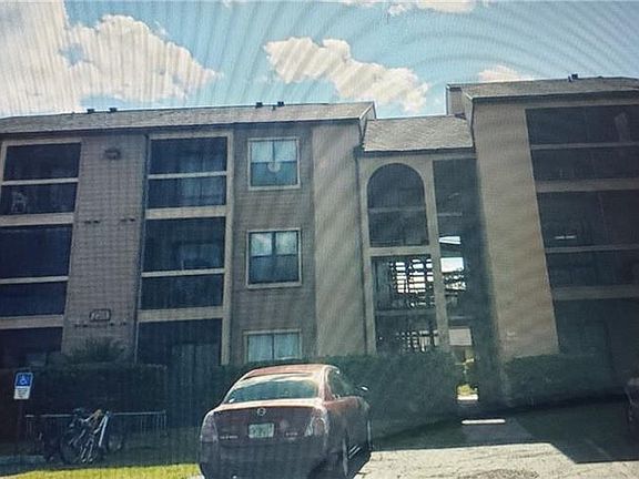 2nd image of 2201 Cascades Blvd Unit 306