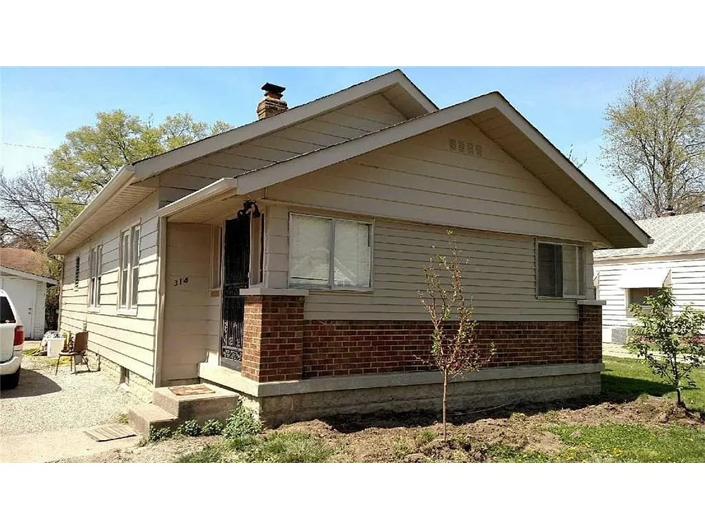 314 Barton Ave photo 1