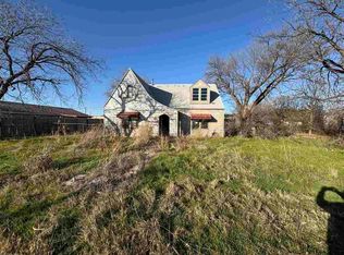 409 E 6th, Manitou, OK 73555