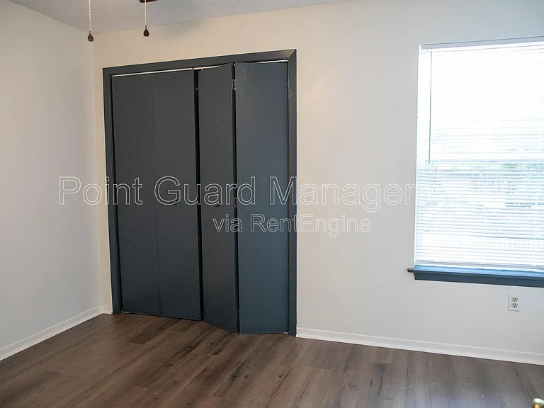 107 W Gold Coast Rd — Photo 28