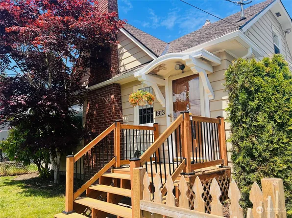 1913 Pinehurst Avenue, Everett, WA 98203