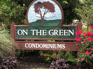 10352 SW Trapper Ter, Beaverton, OR 97008