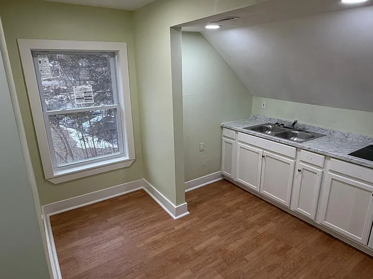 435 N High St #2 — Photo 3