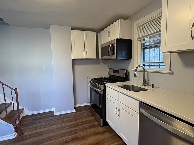 638 N 5th St #4 — Photo 7