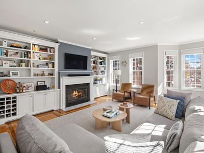 456 9th St APT 49, Hoboken, NJ, 07030