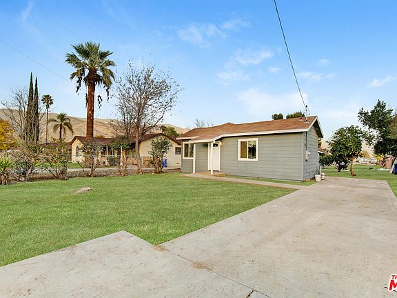 2nd image of 4049 Leuzinger Dr