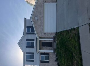 12085 Parkview Trace Dr, Louisville, KY 40229