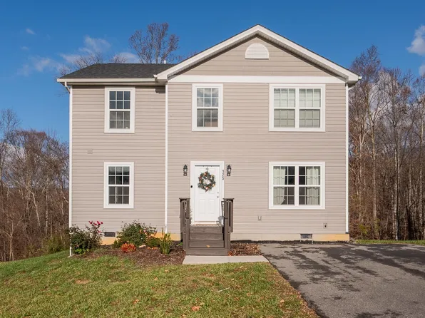 125 Prairie View Ln, Pembroke, VA 24136