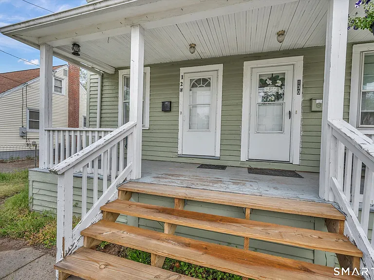 128-130 Sisson St #2 — Photo 3