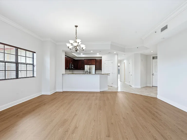 7612 Lake Vista Ct #308 — Photo 15