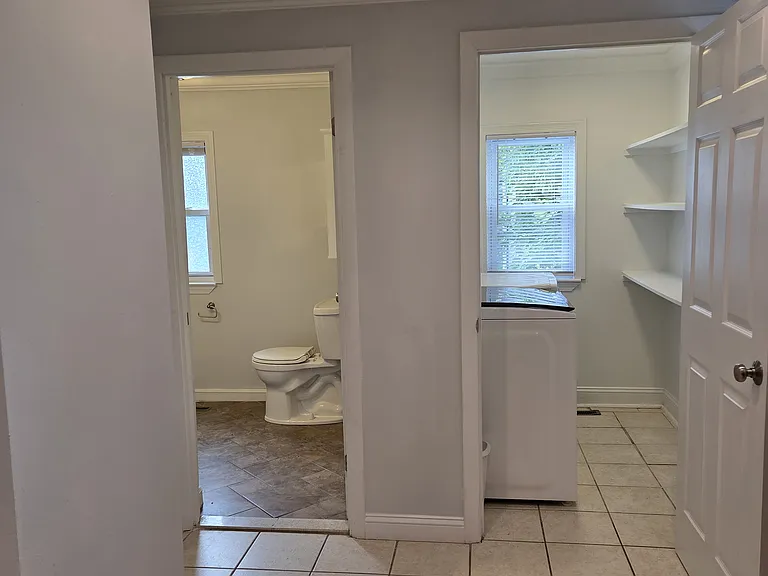 18-26 Bowen St #1 — Photo 13