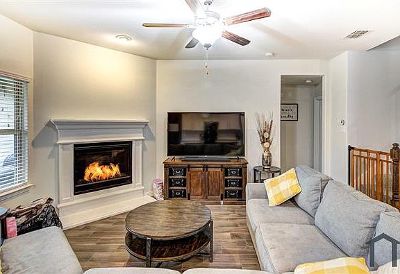 5th image of 1334 Deerfield Dr
