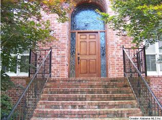 909 Belgrave Ct, Birmingham, AL 35242