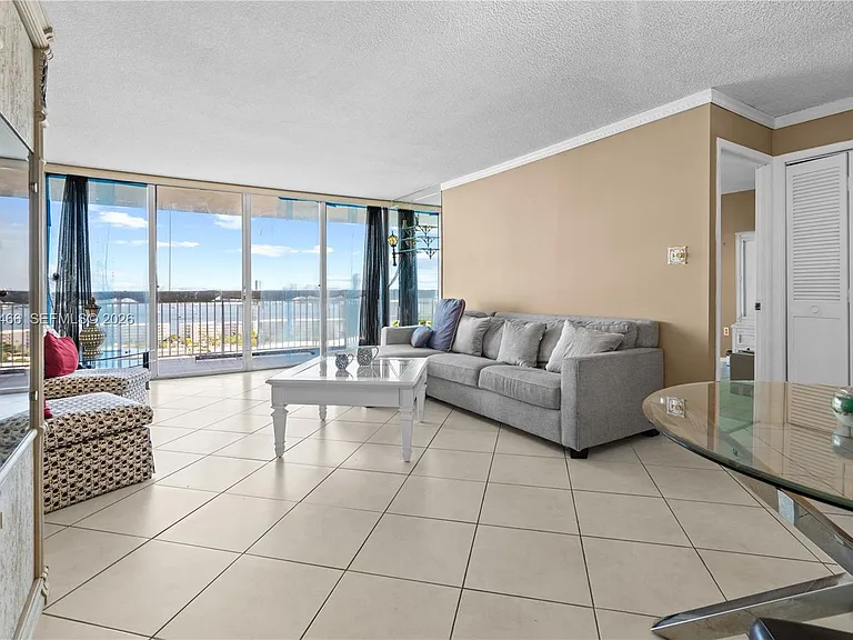 18081 Biscayne Blvd #1903 — Photo 16