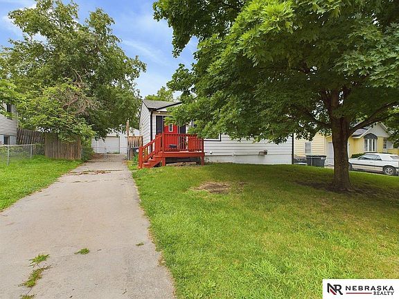 3rd image of 12424 Lamont St