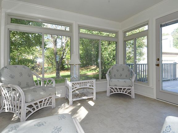 3rd image of 4018 Berini Dr