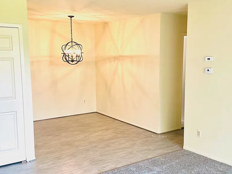 Jamestown Village Apartments — Photo 10