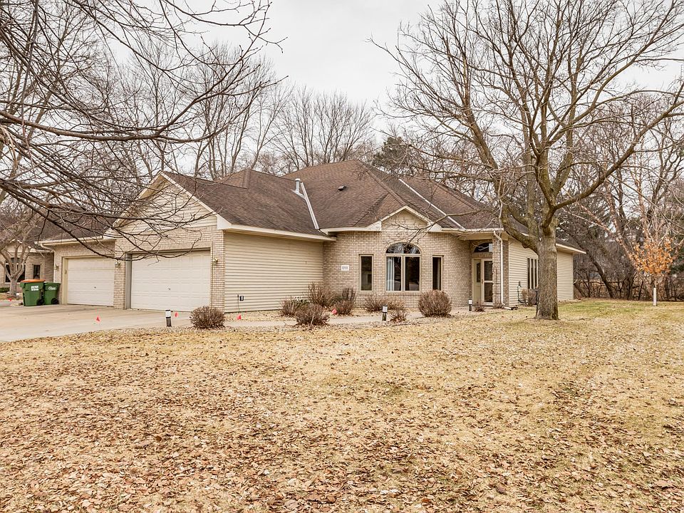 1st image of 12118 Bluebird Cir NW