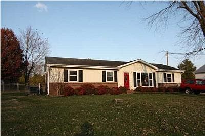 1st image of 1389 Meadowood Dr