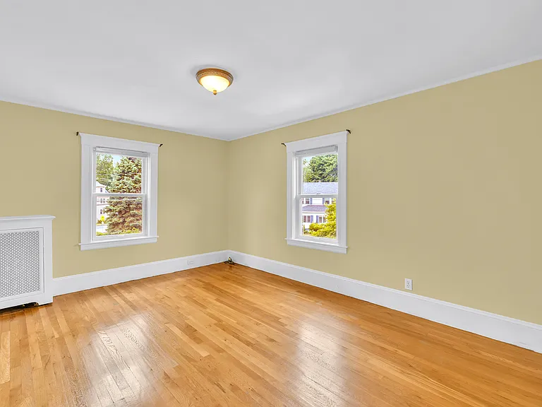 11 Upland Rd — Photo 18
