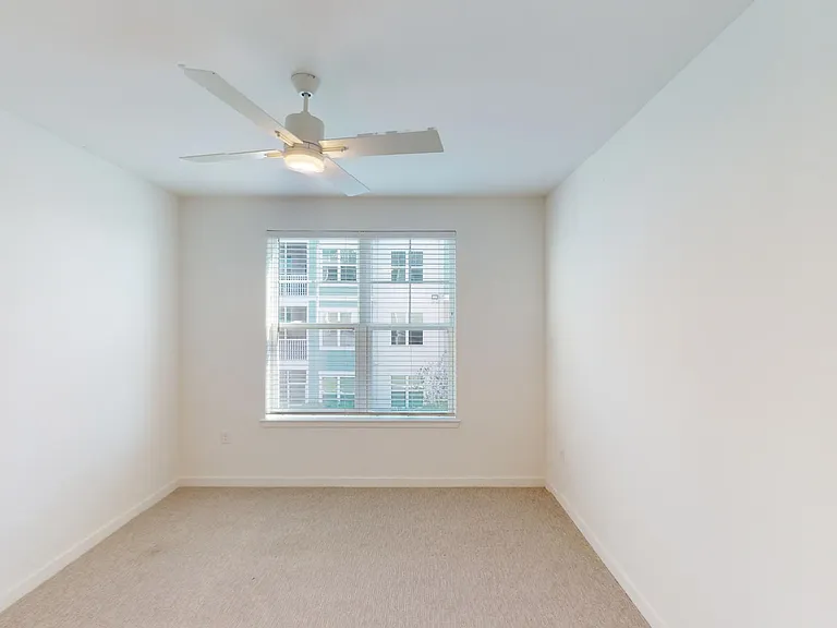 Essex Luxe Apartments — Photo 112