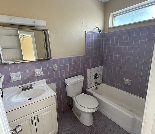 4th image of 342 NE 55th Ter #55-340-B