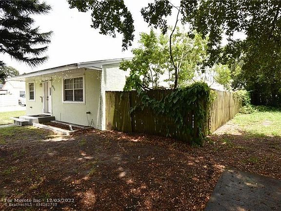 3rd image of 635 N 28th Avenue