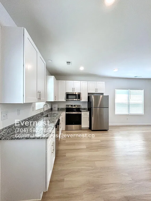 603 S 10th St — Photo 1