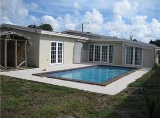 7131 Moseley St, Hollywood, FL 33024