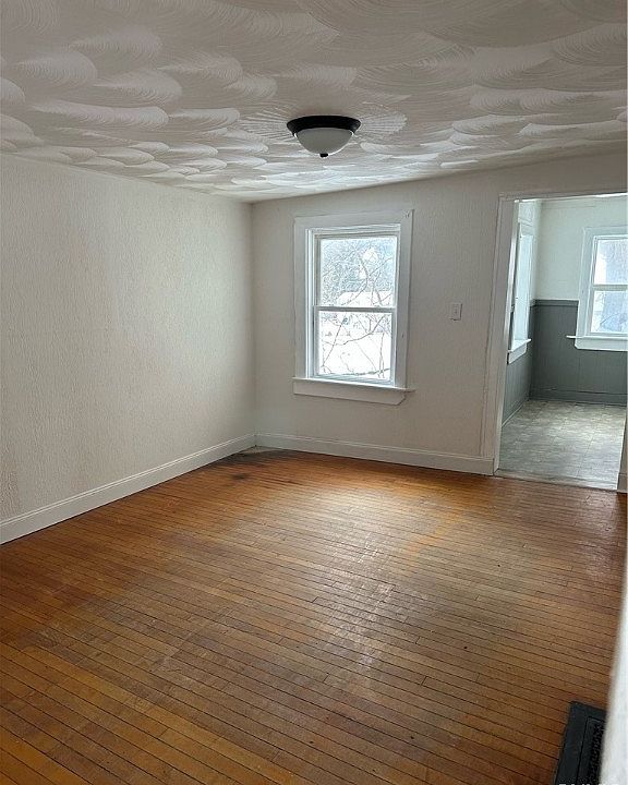 20 er Ave, Ilion, NY 13357 MLS S1449714 Zillow