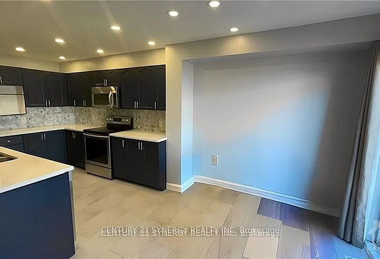 13 Barnstone Dr — Photo 6